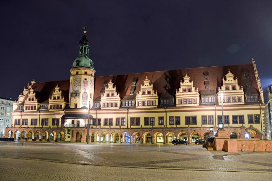 1.5-Hour Historical Tour of Leipzig with Costumed Guide - The Leipzig humor makes or breaks the tour