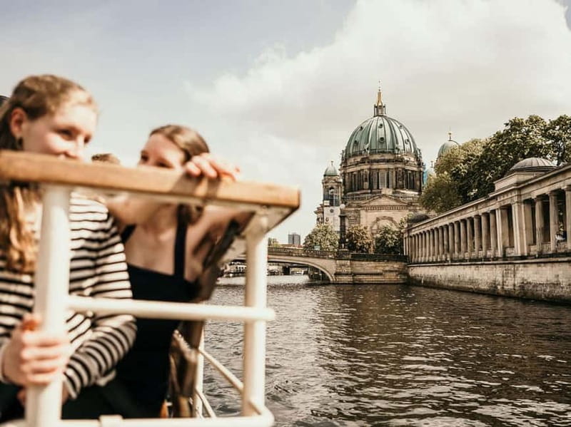 1h Berlin-Cruise with 140 year old electrified steamship - Key points at a glance