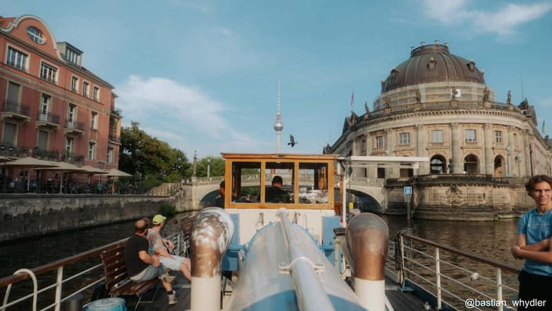 1h Berlin-Cruise with 140 year old electrified steamship - Why the Kaiser Friedrich makes a difference