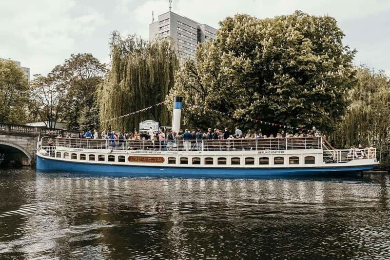 1h Berlin-Cruise with 140 year old electrified steamship - What the quiet electric drive feels like