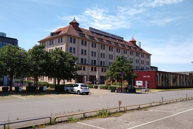 2 1/2h Guided Bicycle Tour Discover Heidelberg - Heinsteinwerk starts the ride with practical basics