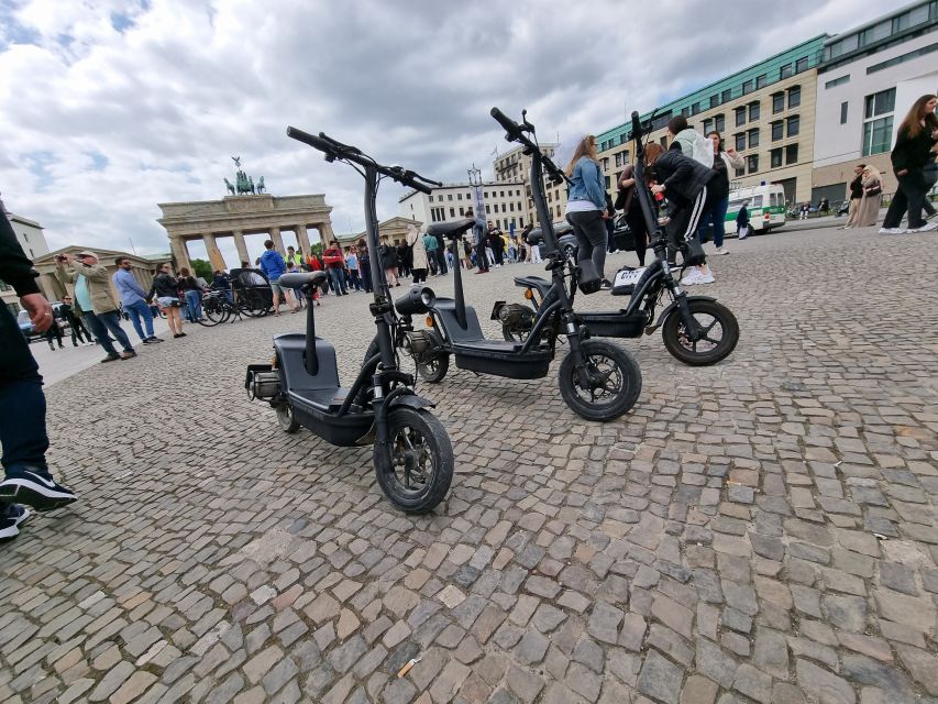 2-H Berlin: Top Sights Guided E-Scooter Tour - Riding beside the Spree and through Berlin’s parks