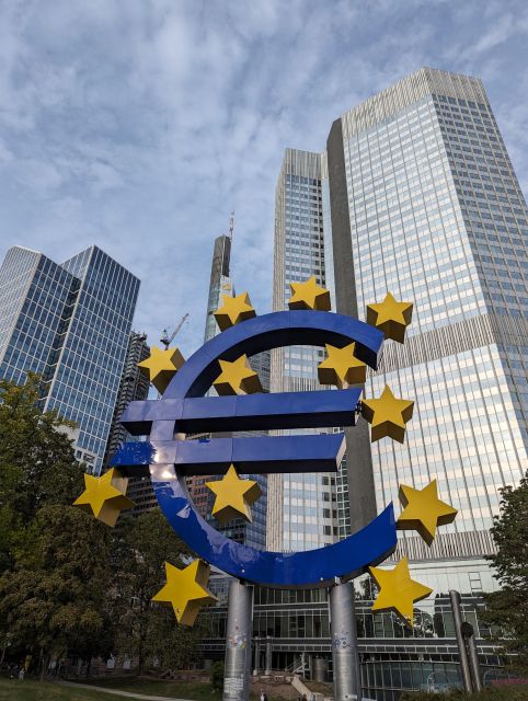 2-Hour Best of Frankfurt Walking Tour (English) - Römerburg and Frankfurt’s rebuilt old center
