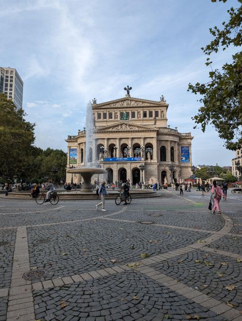 2-Hour Best of Frankfurt Walking Tour (English) - St. Bartholomew’s Cathedral and the old city