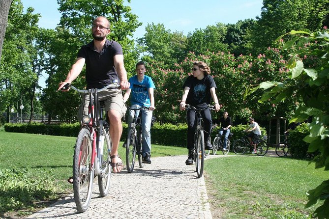 3-Hour Bike Tour of Tiergarten and Berlin's Hidden Places - Märkisches Museum and Berlin in three dimensions