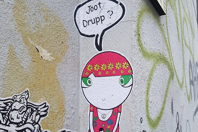 3-Hour Cologne Street Art Bike Tour in Small Group with Guide - What the guides add to the ride