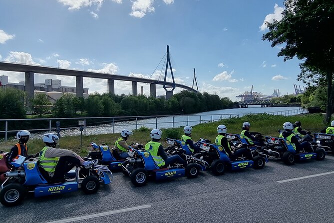3h Kart Tour Hamburg und Umland Go-Kart Streetkart - The safety briefing and first practice round