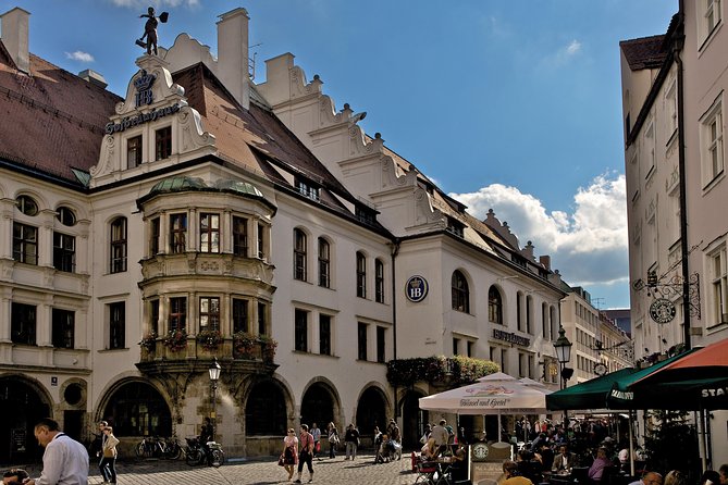 A delicacy tour through Munich's old town - A small Munich bread tradition: the Pfennigmuckerl