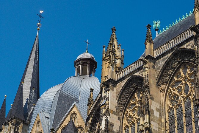Aachen Scavenger Hunt and Highlights Self Guided Audio Tour - Aachen Cathedral and the heart of the route