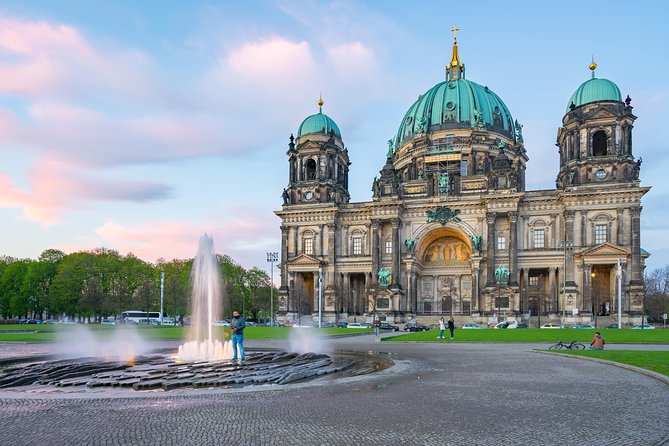 All-in-One Berlin Highlights on Foot: Private Walking Tour - Museum Island and Berlin’s royal center