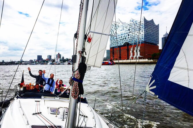 Authentic Sailingtrip "Beyond the Borders of the Port of Hamburg" - Who will enjoy this Elbe sailing trip?