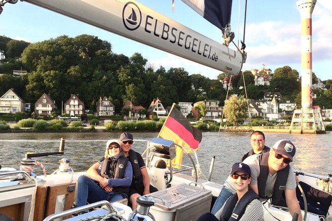 Authentic Sailingtrip "To the Gates of Hamburg" from Wedel - Why sail from Wedel toward Hamburg?