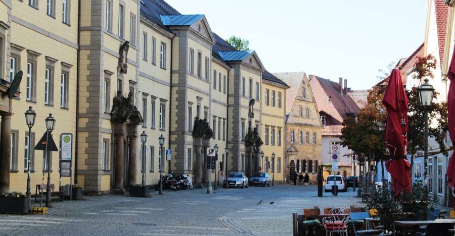 Bayreuth: Private Guided Walking Tour - Starting at Wahnfried Museum with Richard Wagner