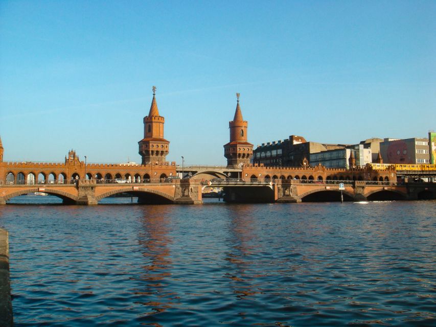Berlin: 2.5-Hour East Side Boat Cruise with Commentary - Mühlendammschleuse and Berlin’s first beginnings