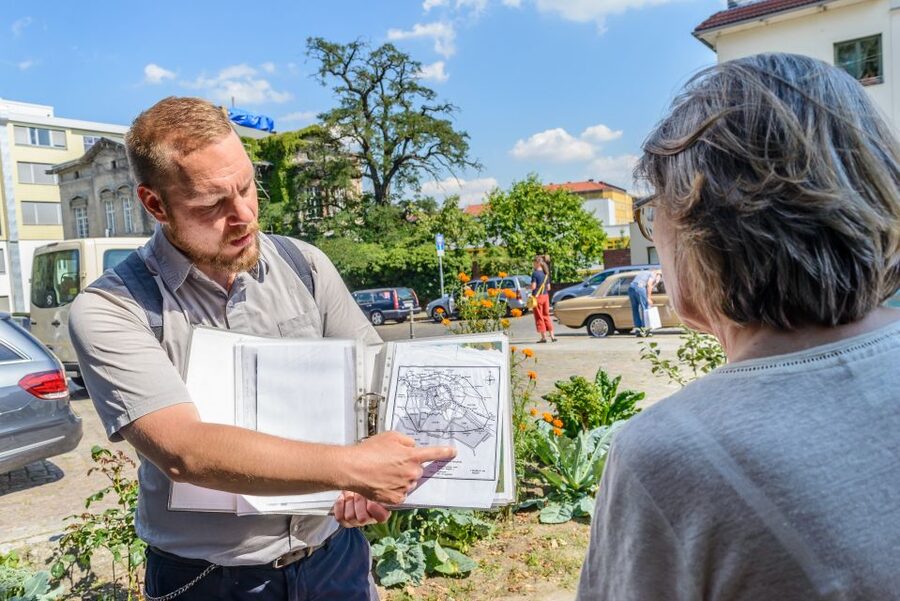 Berlin: 2.5-Hour Walking Tour through Kreuzberg 61 - Viktoriapark and the climb to Kreuzberg