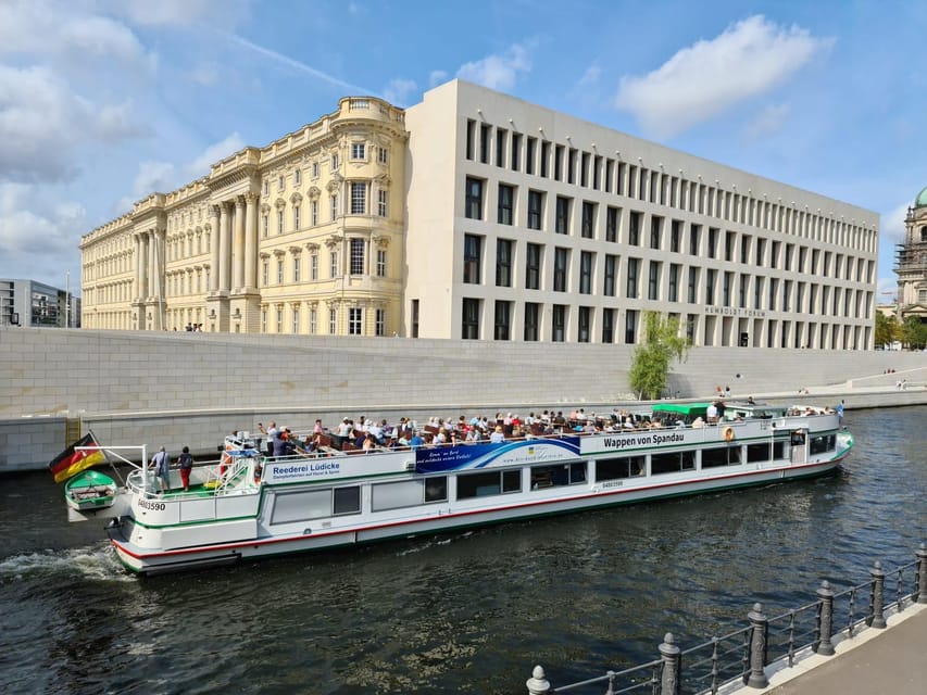 Berlin: 3.5-Hour Sightseeing Cruise on the Spree River - Key points at a glance