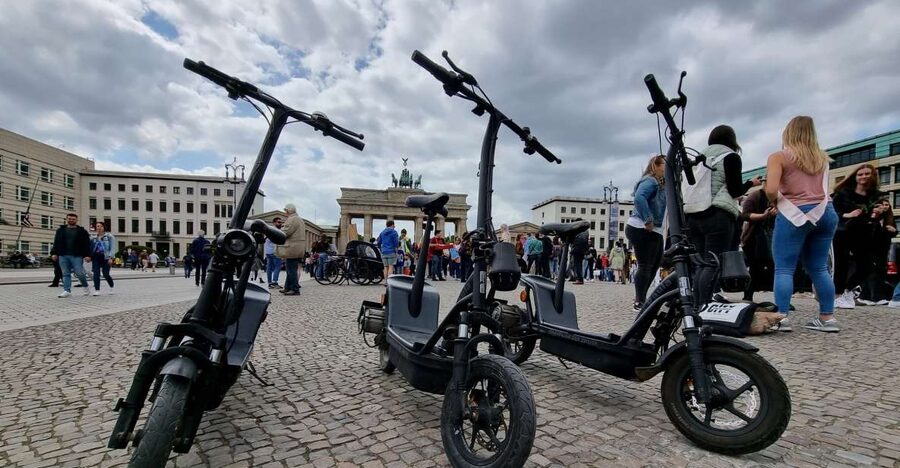 Berlin: 3-H Top Sights Guided E-Scooter Tour - Crossing Berlin’s Former East And West