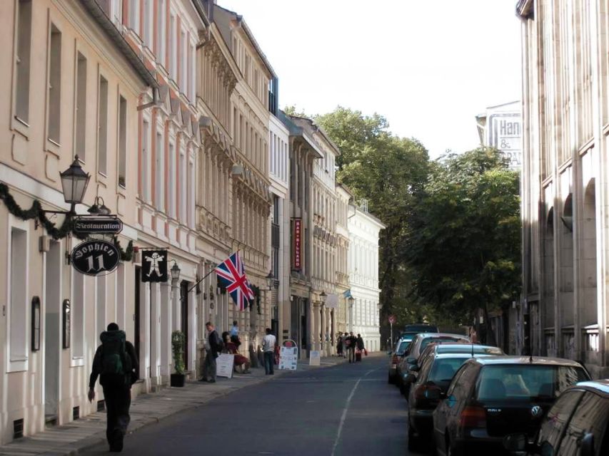 Berlin: Backyards of Berlin 2-Hour Tour - Sophienstraße and the Everyday Side of the District