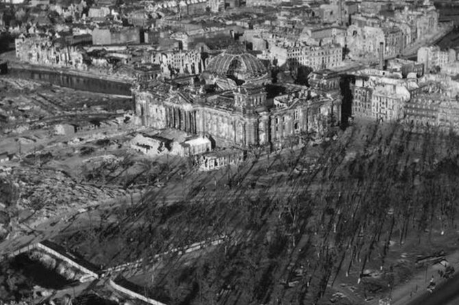 Berlin Battlefield Tour - Operation Berlin 1945 (Small Group) - What the $54.01 price gets you