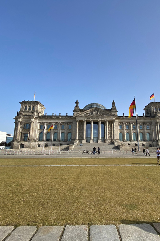 Berlin Battlefield Tour - Operation Berlin 1945 - Meeting at Berlin Hauptbahnhof