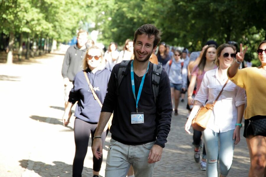Berlin: Berlin Wall and the Cold War Walking Tour - Walking the original border at Bernauer Straße