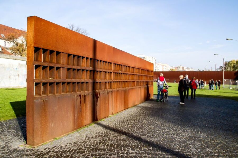 Berlin: Berlin Wall Tour Berlin East West - Why this short Berlin Wall tour works