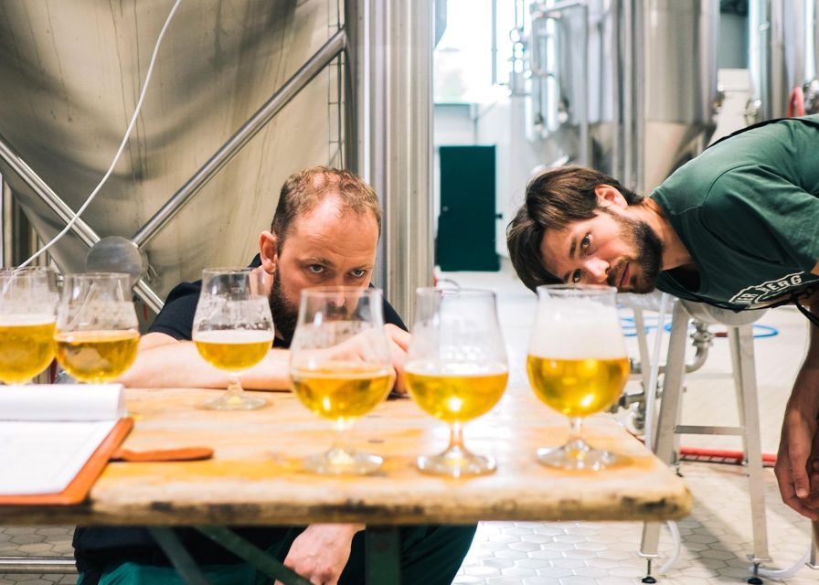 Berlin: Berliner Berg Brewery Tour with Beer Tasting - Five beers in the tasting room