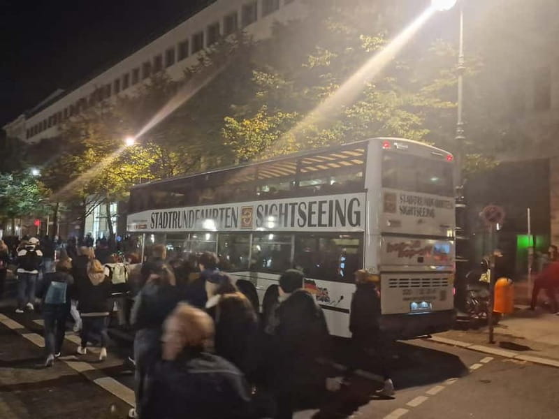 Berlin: Bus Tour by Night with Live Commentary - Starting at Kurfürstendamm by the Kaiser Wilhelm Memorial Church