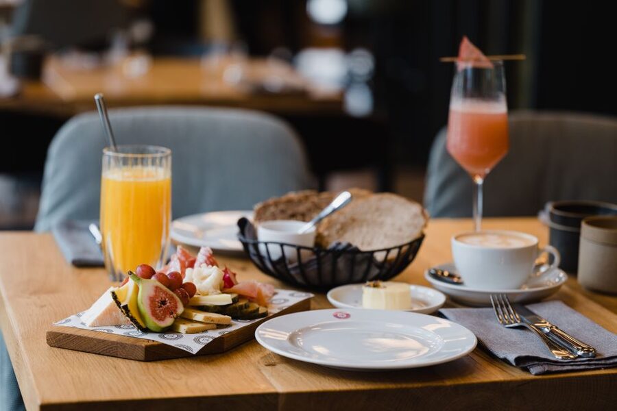 Berlin: Champagne Fine Dining Breakfast in Kreuzberg - Key points to know before booking