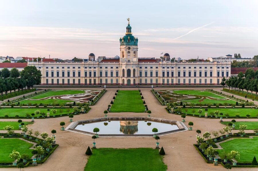 Berlin: Charlottenburg Palace Entry Ticket - Starting at the Old Palace