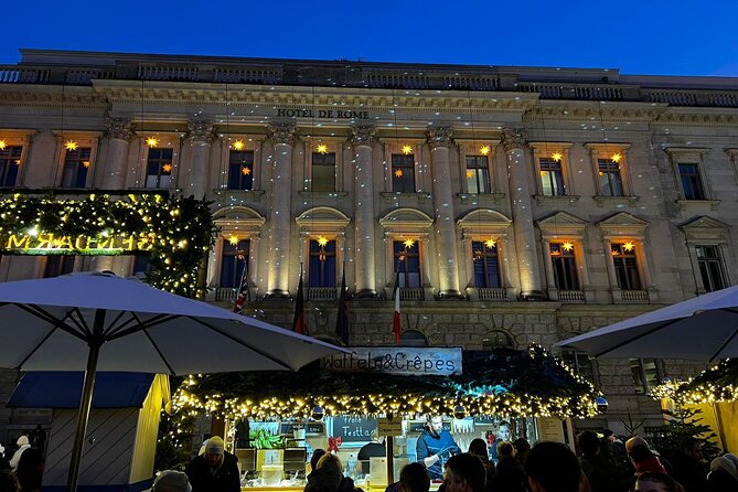 Berlin Christmas Markets Walking Tour - Berlin Cathedral and the walk into Nikolaiviertel