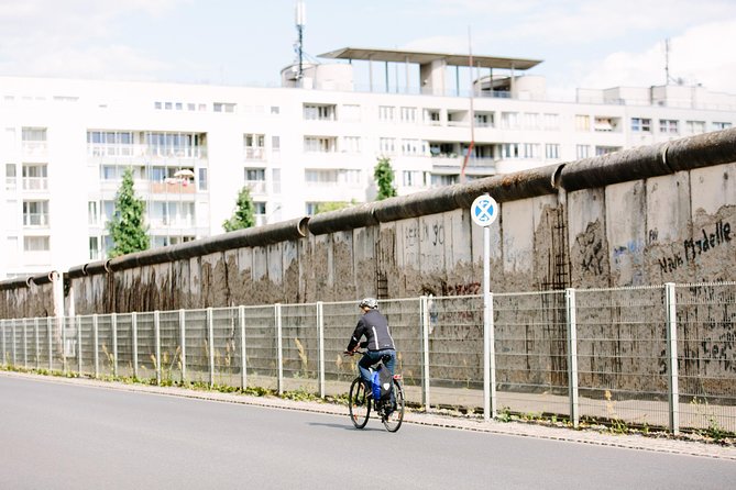 Berlin City Bike Tour with Beer Garden Stop - Victory Column and a greener side of central Berlin