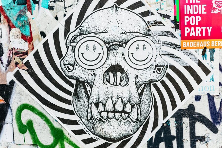Berlin: City Street Art Guided Walking Tour - Why Berlin’s walls make a useful starting point