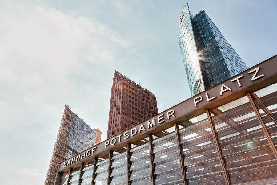 Berlin: Combo-Ticket for Panoramapunkt with Crémant at Café - Is the $20 price good value?
