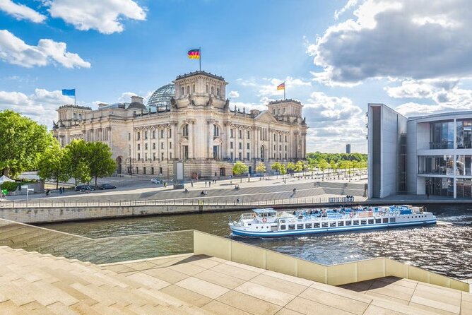 Berlin Complete in one day - Brandenburg Gate and the Reichstag: Berlin’s grand opening