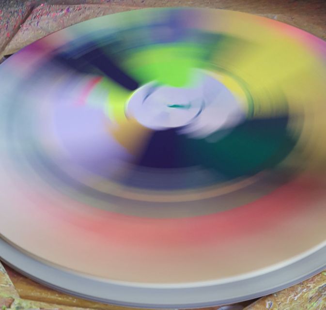 Berlin: Create Your Own Spin Painting at Jans Echternacht - Planning the 24-hour drying wait