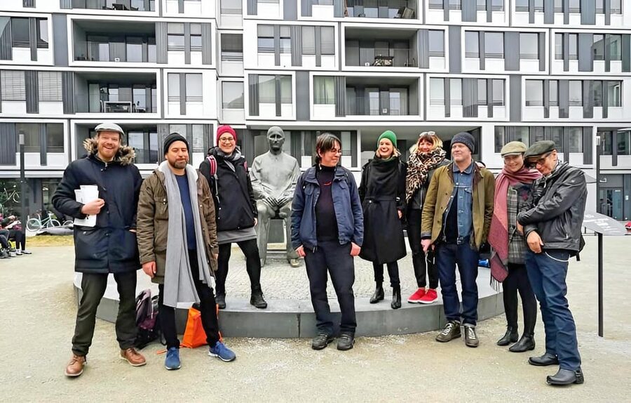 Berlin: David Bowie & 1970s Berlin Guided Walking Tour - KaDeWe, Bahnhof Zoo, and Bowie’s West Berlin