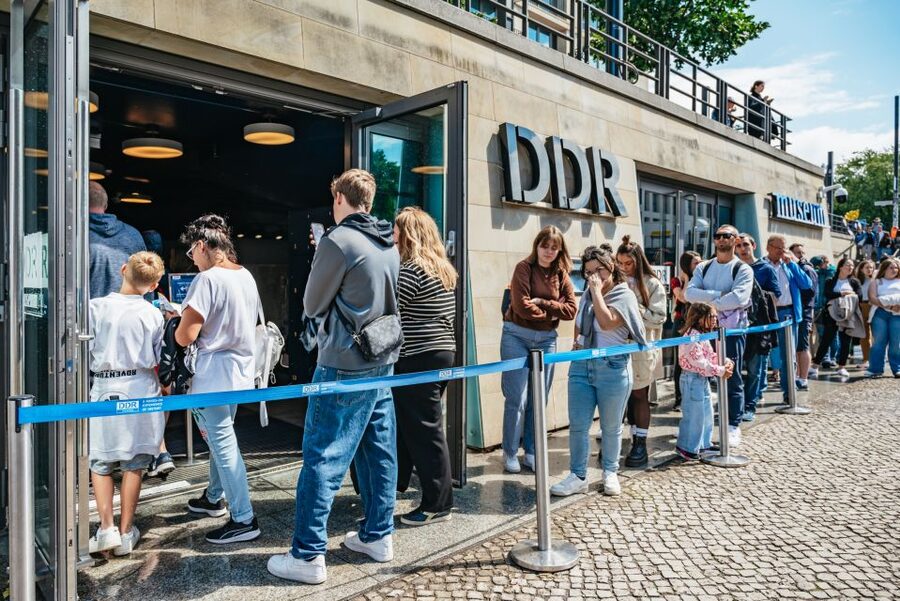 Berlin: DDR Museum Tickets - Starting with the reconstructed DDR apartment
