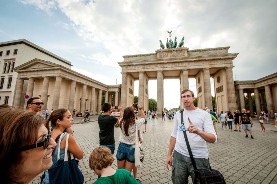 Berlin: Discover Berlin Walking Tour - The Memorial to the Murdered Jews of Europe