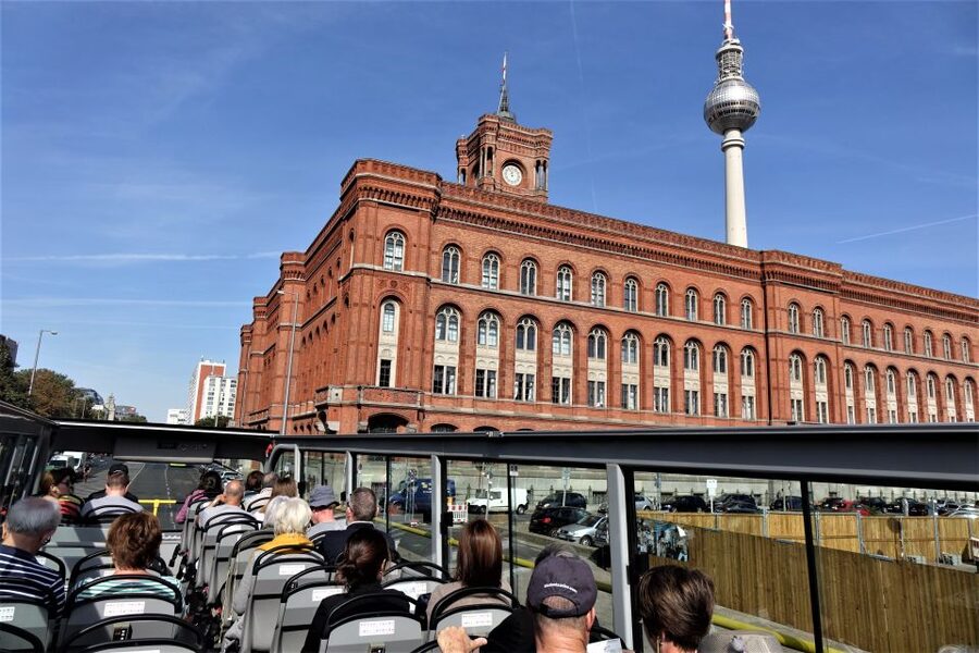 Berlin: East and West Hop-On Hop-Off Bus Tour - FAQ