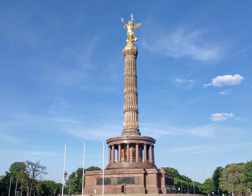 Berlin: East and West Wall Tour by Bike with a Guide - Tiergarten, the Victory Column, and the Reichstag