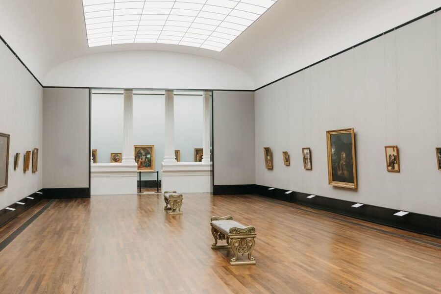 Berlin: Entry to Alte Nationalgalerie - How to use the included audio guide