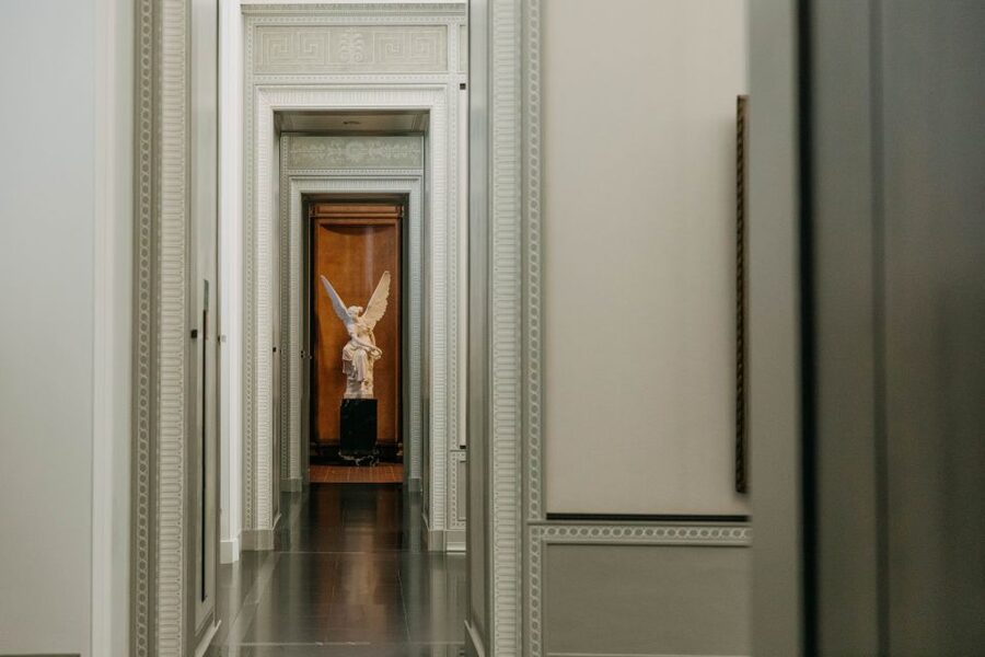 Berlin: Entry to Alte Nationalgalerie - Menzel’s Eisenwalzwerk and the arrival of modern industry