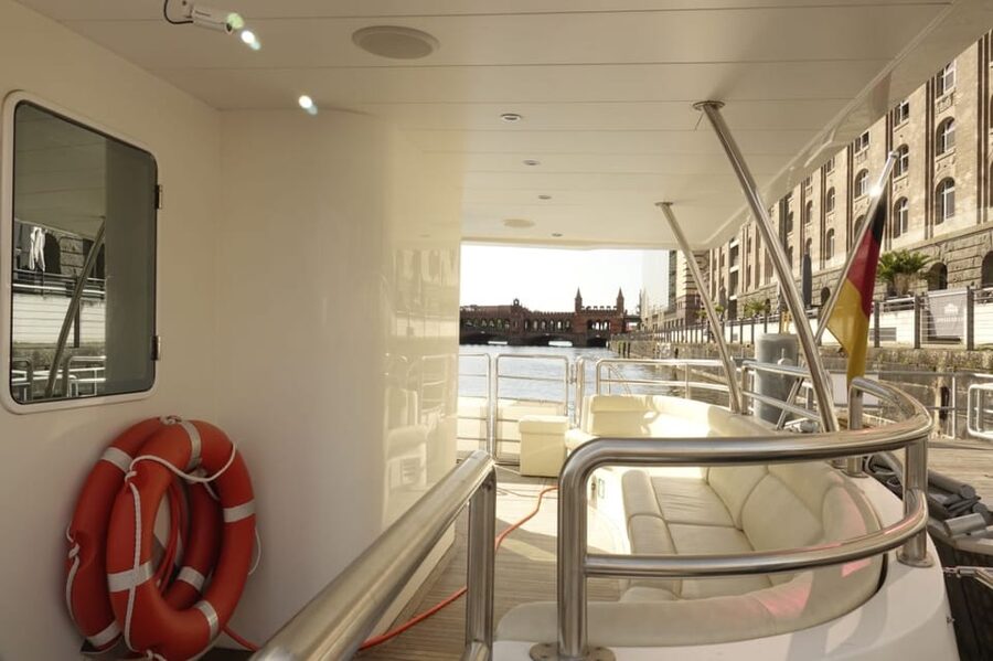 Berlin: Exclusive Boat Tour on a Solar-Powered Catamaran - Accessibility and dogs on board