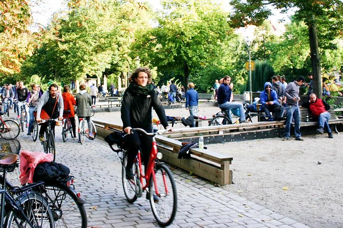 Berlin: Experience the Alternative Kreuzberg on a Bike Tour - Osthafen and the strange sculpture
