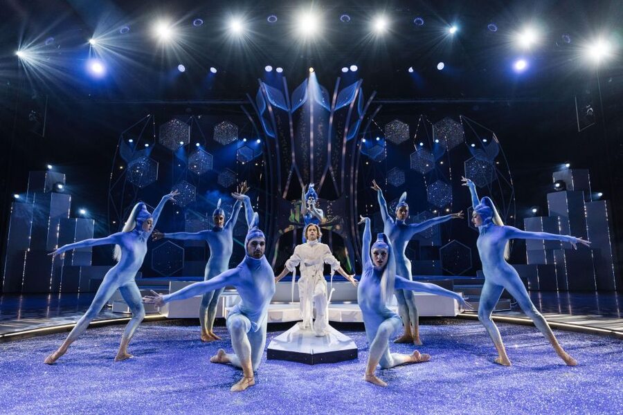Berlin: FALLING | IN LOVE Grand Show Friedrichstadt-Palast - Costumes by Jean Paul Gaultier and Sasha Frolova
