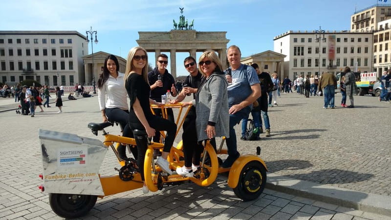 Berlin: Fun Private Guided Sightseeing Tours with Teambikes - From the Berlin Wall to Checkpoint Charlie