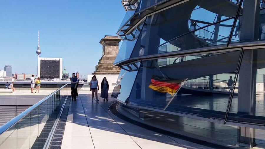 Berlin: Government District Tour and Reichstag Dome Visit - Key points to know before you book