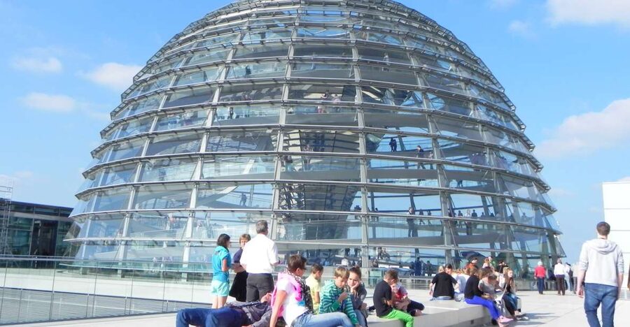Berlin: Government District Tour and Reichstag Dome Visit - From Pariser Platz to the modern capital