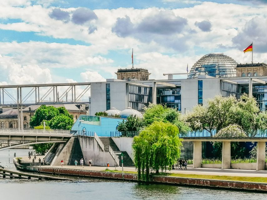 Berlin: Government Quarter Tour and Reichstag Dome Visit - How the three hours feel